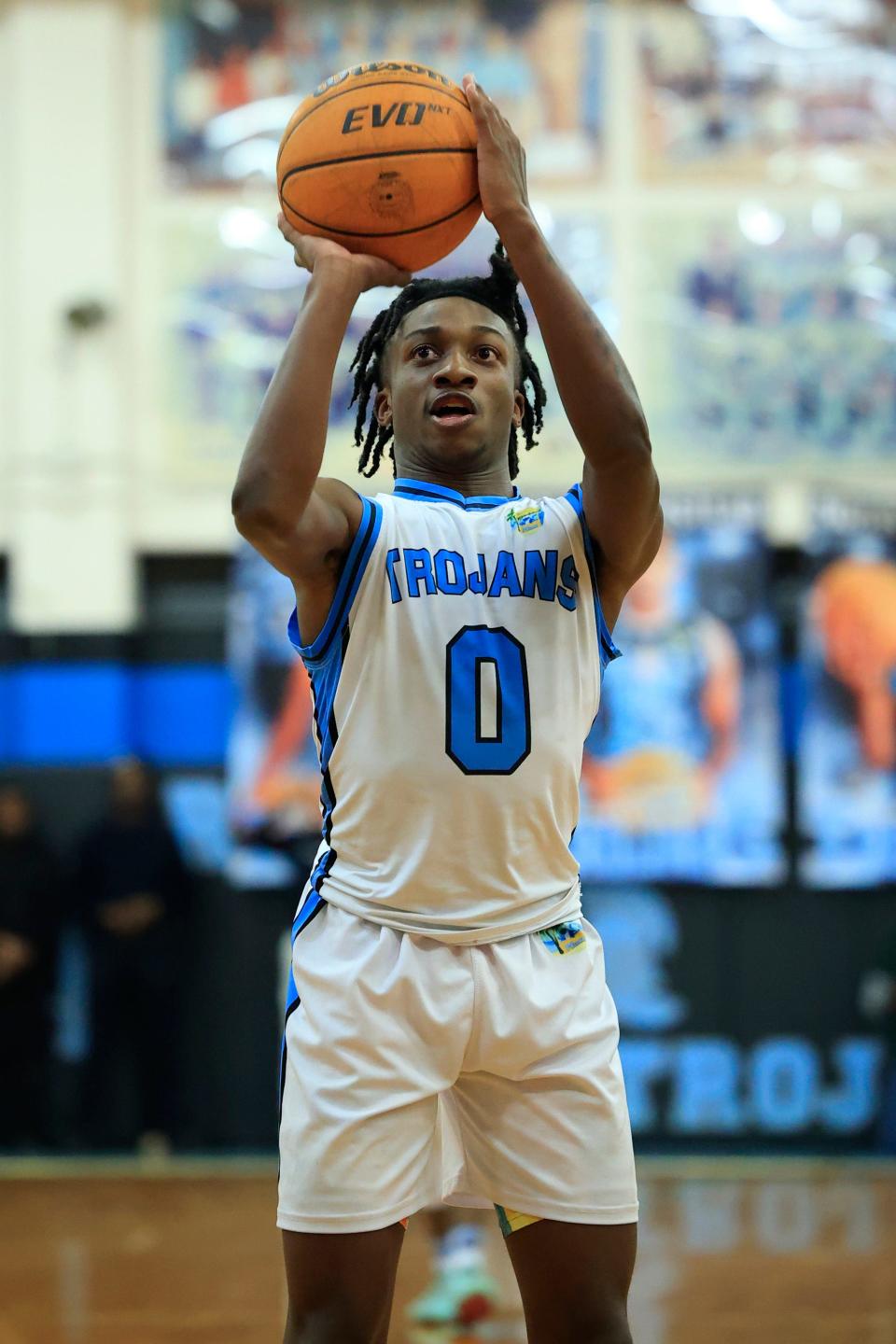 Ribault's Jeremiah White (0) hits a free throw during overtime against Jackson in the 2023 Gateway Conference boys basketball championship.