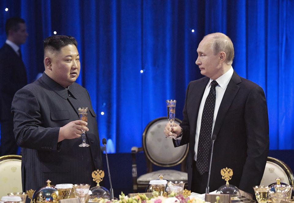 Kim hatte sich zum ersten Mal mit Wladimir Putin getroffen (Bild: Alexei Nikolsky, Sputnik, Kremlin Pool Photo via AP)