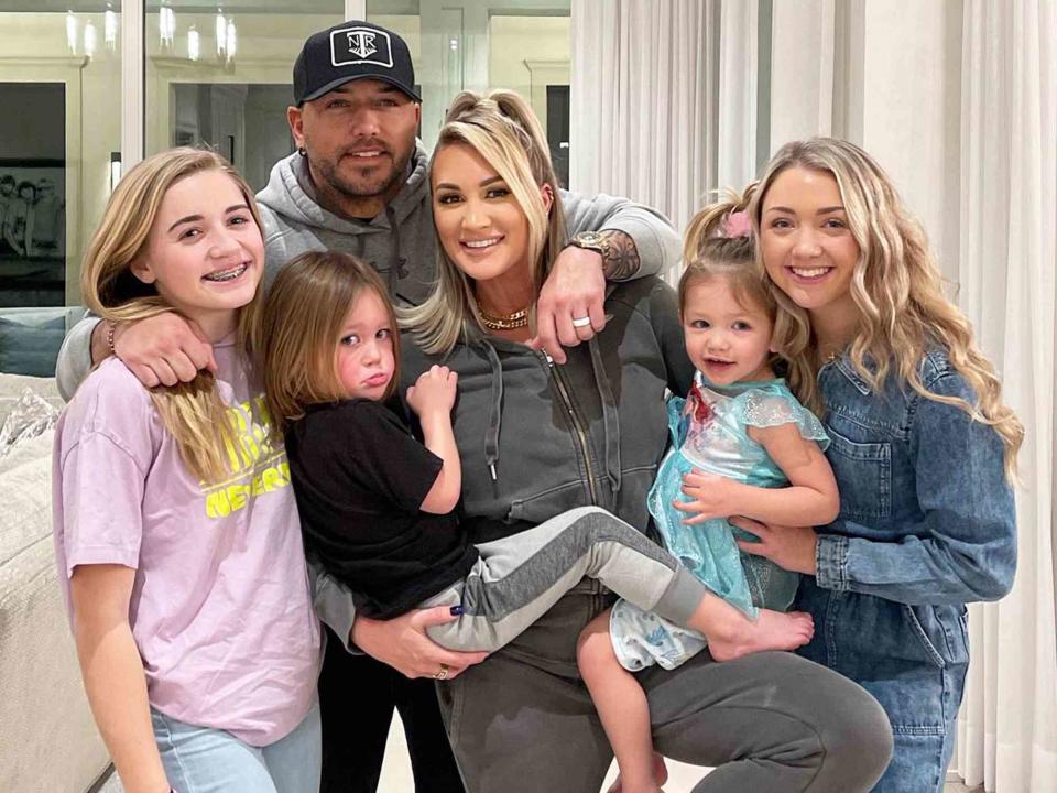 Brittany Aldean Instagram Brittany Aldean and Jason Aldean family