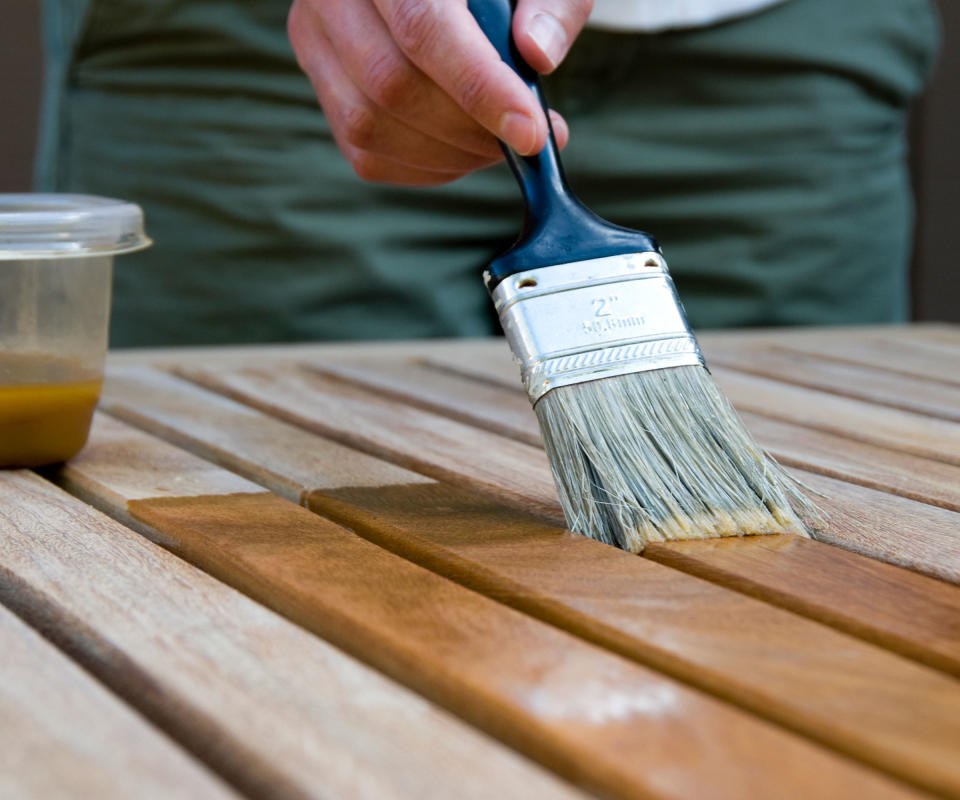 staining an outdoor table with wood stain