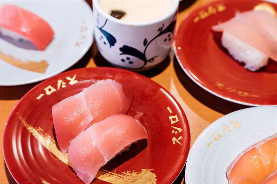 近日掀起改名鮭魚，吃免費壽司的現象。(達志影像/示意圖)