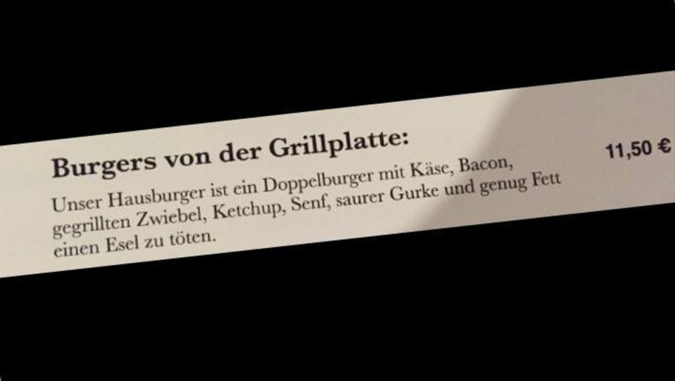 <p>Wer eine Diät macht, der ist hier vollkommen falsch. Hier gibt es nur gute Hausmannskost, sprich ganz fette Burger.<br></p><p> (Bild: facebook.com/GastroFails) <br></p>