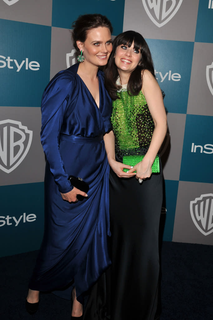 Emily Deschanel and Zooey Deschanel