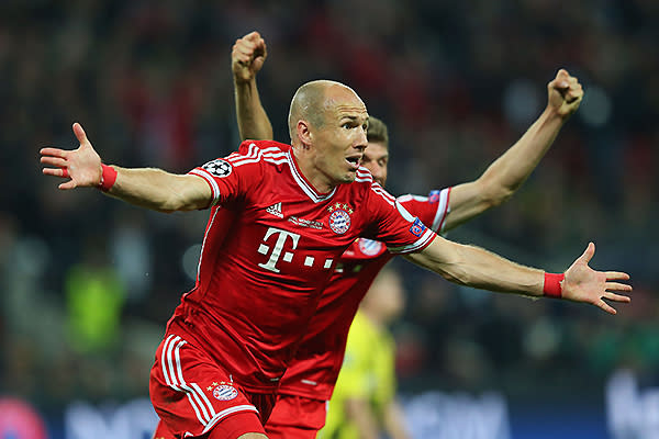 Arjen Robben of Bayern Muenchen celebrates scoring the match-winning goal during the UEFA Champions League final.