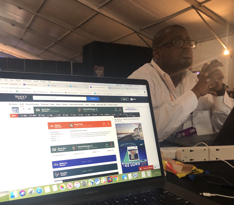 Terez Paylor covering the 2019 NFL draft in Nashville. (Yahoo Sports)