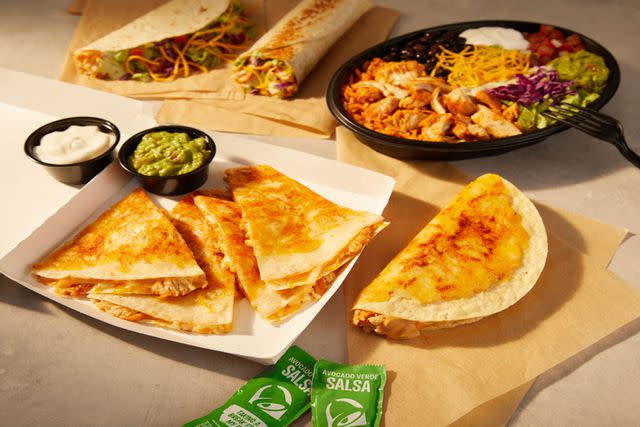 <p>Taco Bell</p> Taco Bell Cantina Chicken Menu