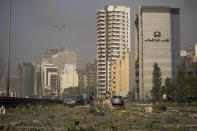 Le foto di Beirut devastata dalle deflagrazioni che hanno causato la morte di centinaia di persone (AP Photo/Hussein Malla)