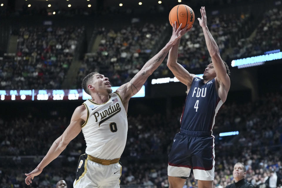 How to Watch NCAA Championship Game Live For Free 2024