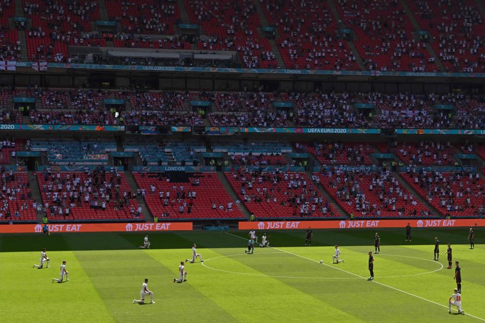 England take the knee at Wembley (Getty)