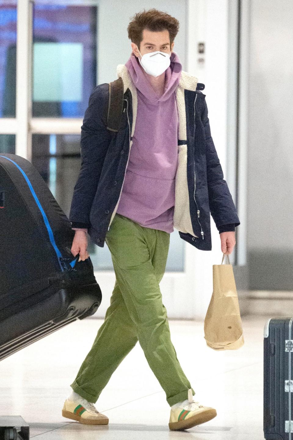 <p>Andrew Garfield is seen arriving at JFK Airport with an enormous bike case on Monday in N.Y.C.</p>