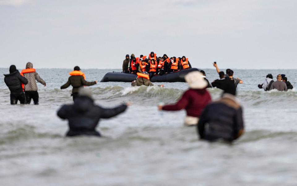 Sir Keir Starmer wants to be able to send back illegal small boat migrants