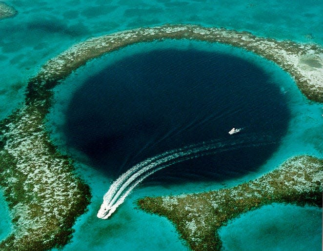 Great Blue Hole, Coast of Belize