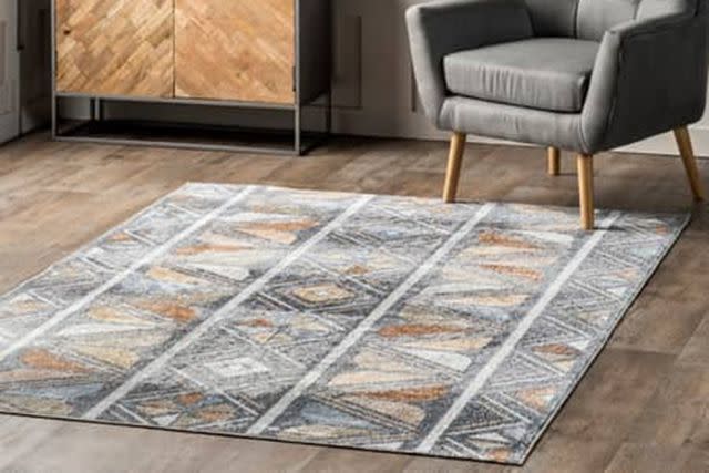 <p>Rugs USA</p>