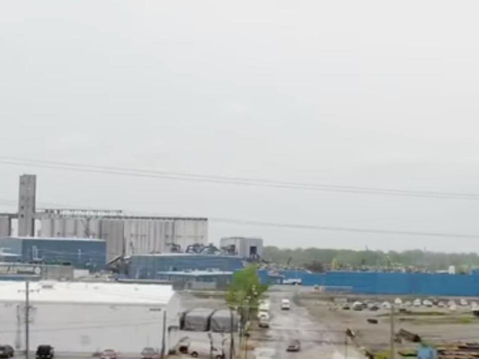 A view of the scrap metal facility site in Chicago that has come under criticism (CBS Chicago)