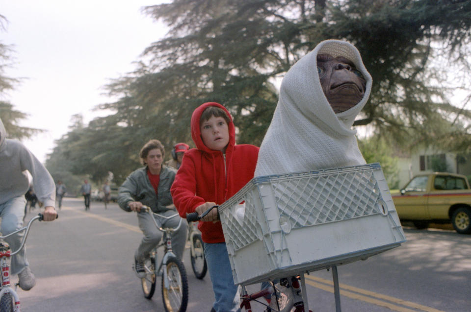 Henry Thomas on the set of "E.T.". (Photo by Sunset Boulevard/Corbis via Getty Images)