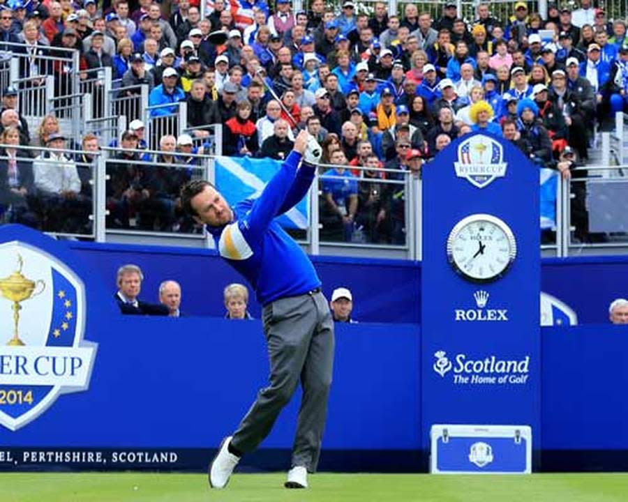 Den Auftakt zu den zwölf Einzeln am letzten Tag bestreitet für Europa der Nordire Graeme McDowell