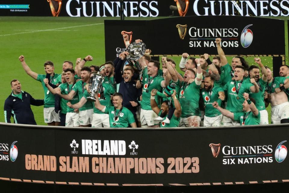 Ireland clinch Six Nations Grand Slam as 14man England overwhelmed in