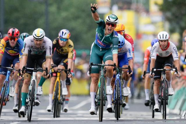 Tour de France prize money: How much money does the winning cyclist receive  in 2023? - DraftKings Network