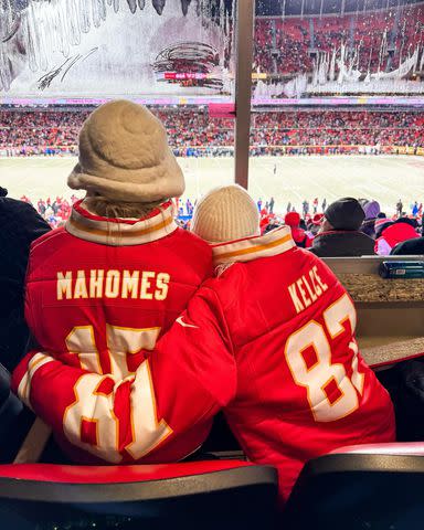 Taylor Swift Gives Stadium Worker HUGE Tip Following Chiefs Game