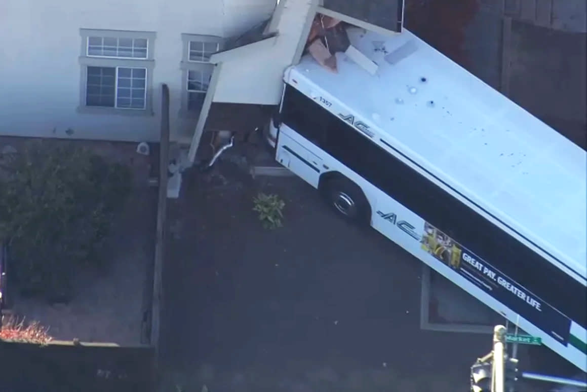 Image: An AC Transit bus crashing into a home in Oakland Friday afternoon, injuring eight, the California Highway Patrol said. (KNTV)