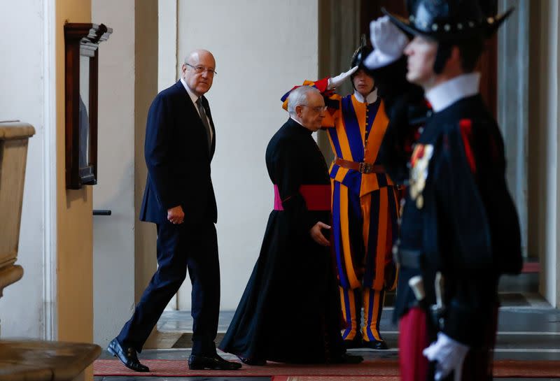 Pope Francis meets Lebanese Prime Minister Mikati