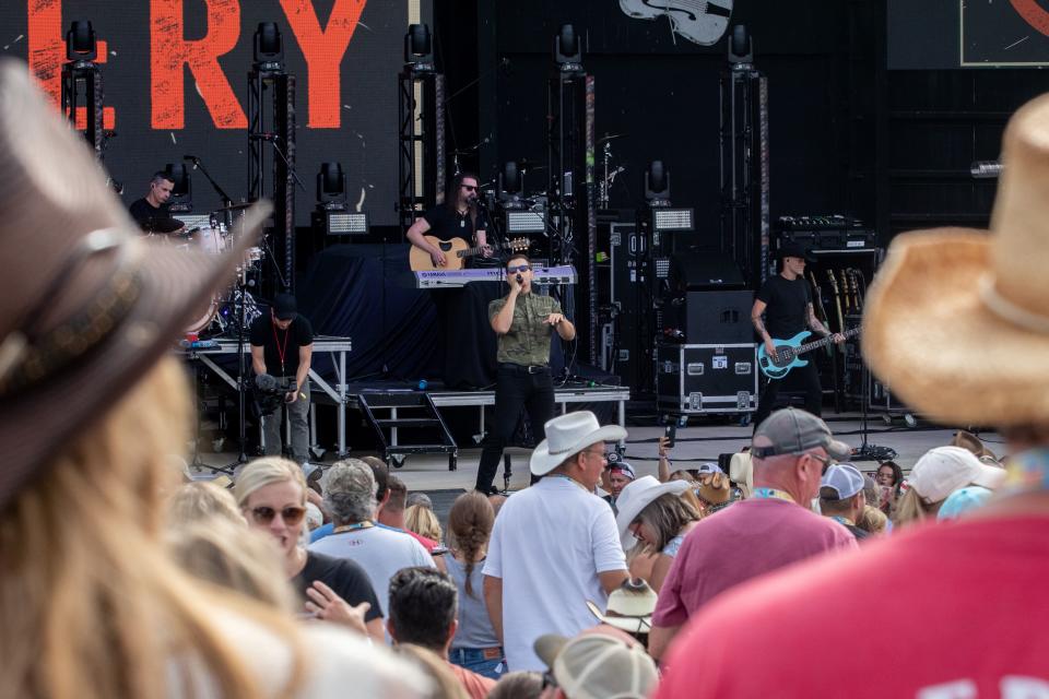 Thursday – Country Concert ’22 Artist Gallery: Scotty McCreery