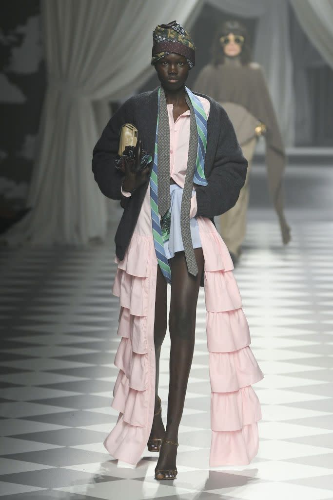 moschino rtw fall 2024 runway