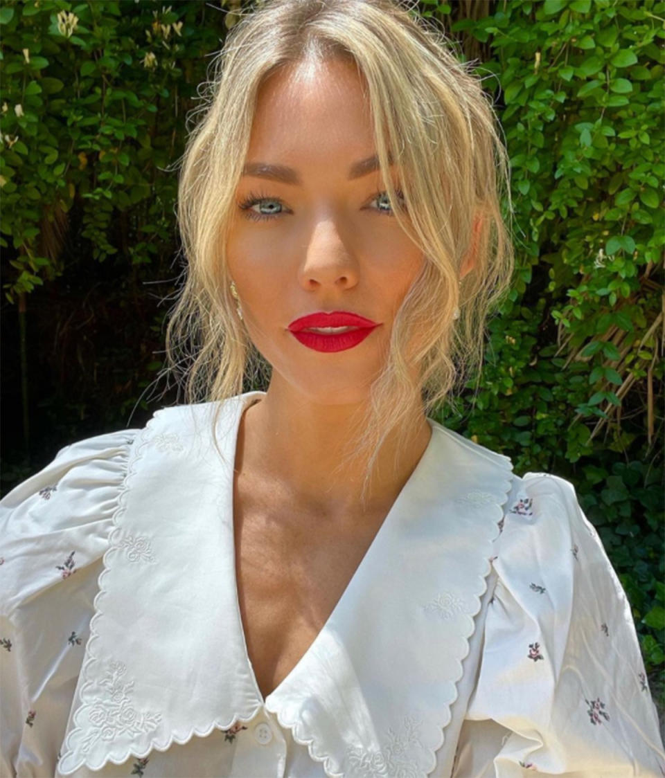 A photo of Sam Frost wearing a white blouse with an oversized collar. Photo: Instagram/fro01.