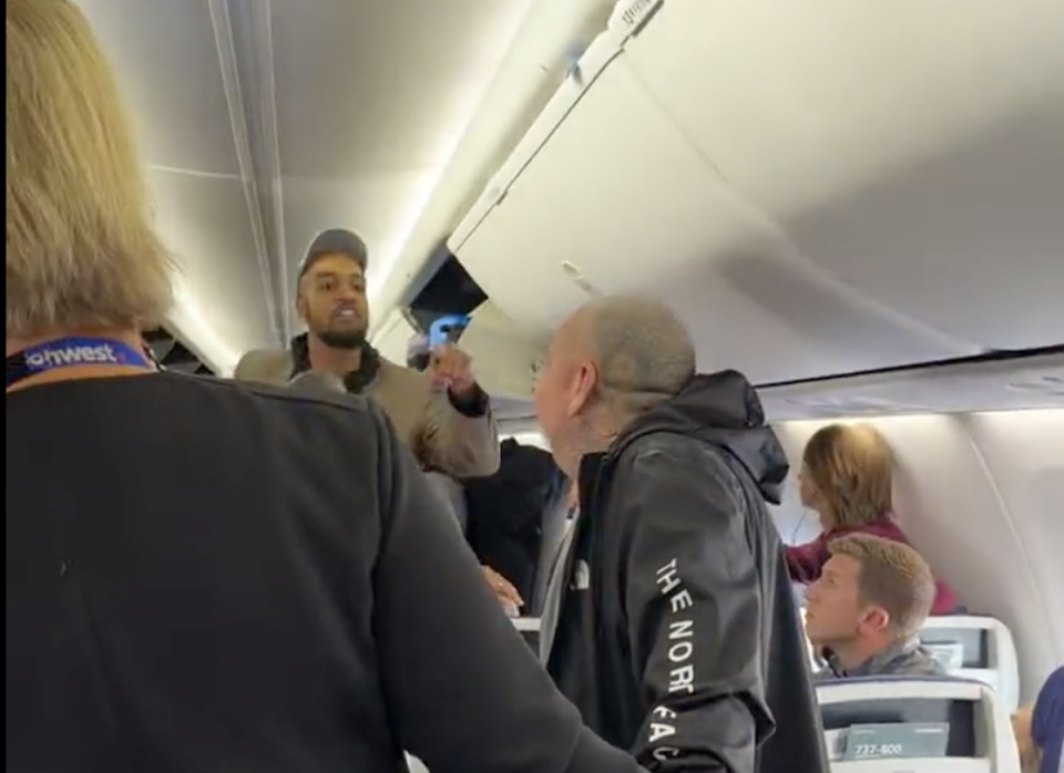 Video footage shows the altercation onboard the Southwest Airlines flight to Phoenix (Twitter/@dhsweettees)