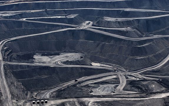 A Glencore coal mine in Australia. It wants to launch a standalone company that would own mining royalties - © 2015 Bloomberg Finance LP