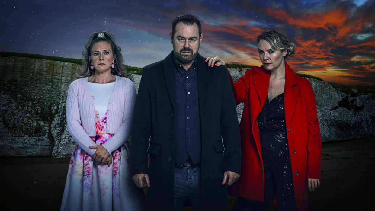 EastEnders,25-12-2022,6614-6615,Linda Carter;(KELLIE BRIGHT);Mick Carter (DANNY DYER);Janine Butcher (CHARLIE BROOKS),***EMBARGOED TILL 17TH DECEMBER 2022****, BBC, Jack Barnes/Kieron McCarron