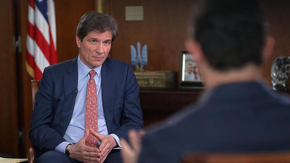 PHOTO: Under Secretary for Economic Growth, Energy, and the Environment Jose Fernandez during an interview with ABC News at the U.S. State Department. (Paul Dougherty/ABC News)