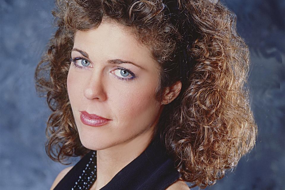 Mexico City - CIRCA 1985: Actress Rita Wilson on the set of the movie Volunteers poses for a portrait circa 1985 in Mexico City, Mexico (Photo by Aaron Rapoport/Corbis/Getty Images)