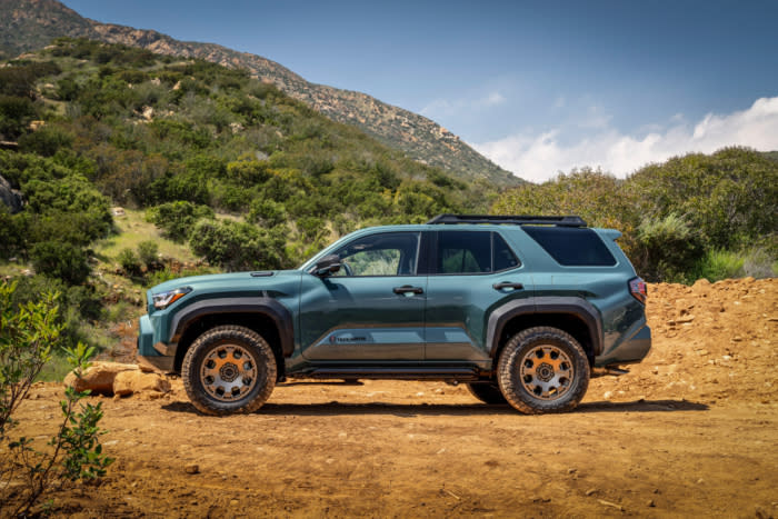 2025 Toyota 4Runner Trailhunter