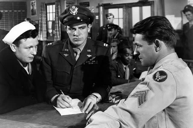 Everett Collection Harold Russell and Dana Andrews in 'The Best Years of Our Lives'
