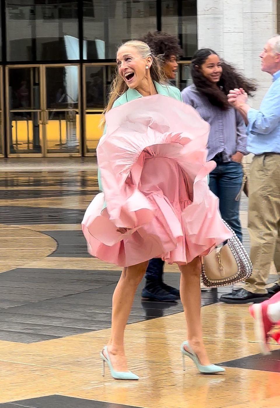 sarah jessica parker filming for ajlt