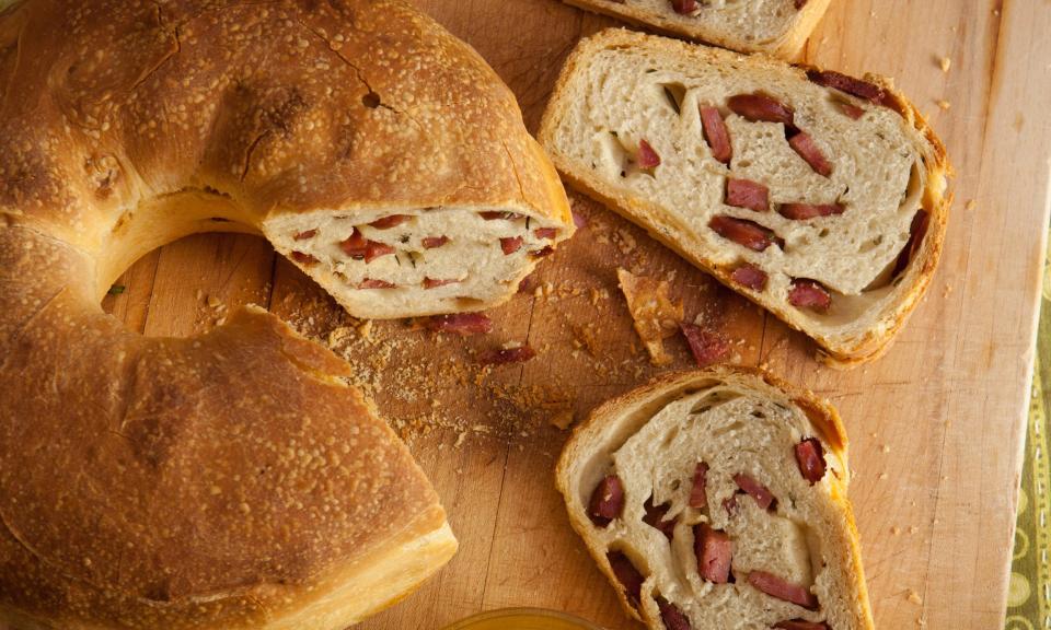 Try Sausage Bread, an Italian Delicacy, Rio-Style