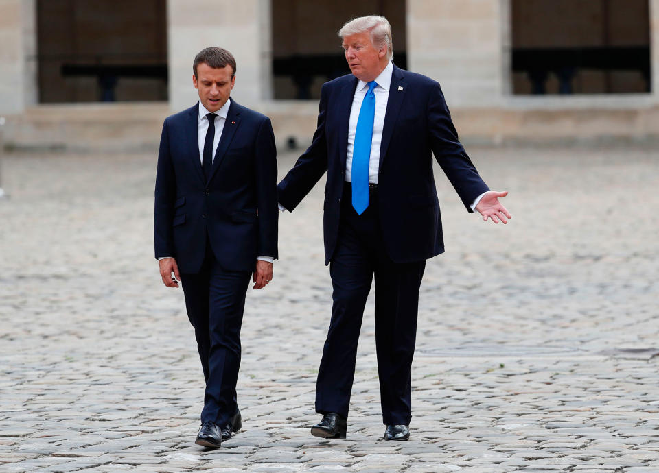 <p>El presidente francés Emmanuel Macron y el presidente Donald Trump en el Palacio Nacional de los Inválidos en París. Julio 13, 2017. (Foto: Yves Herman/AFP/Getty Images) </p>