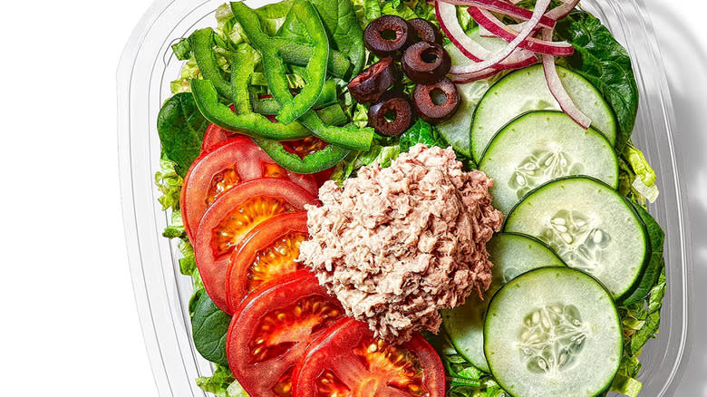 Tuna salad with tomato and cucumber 