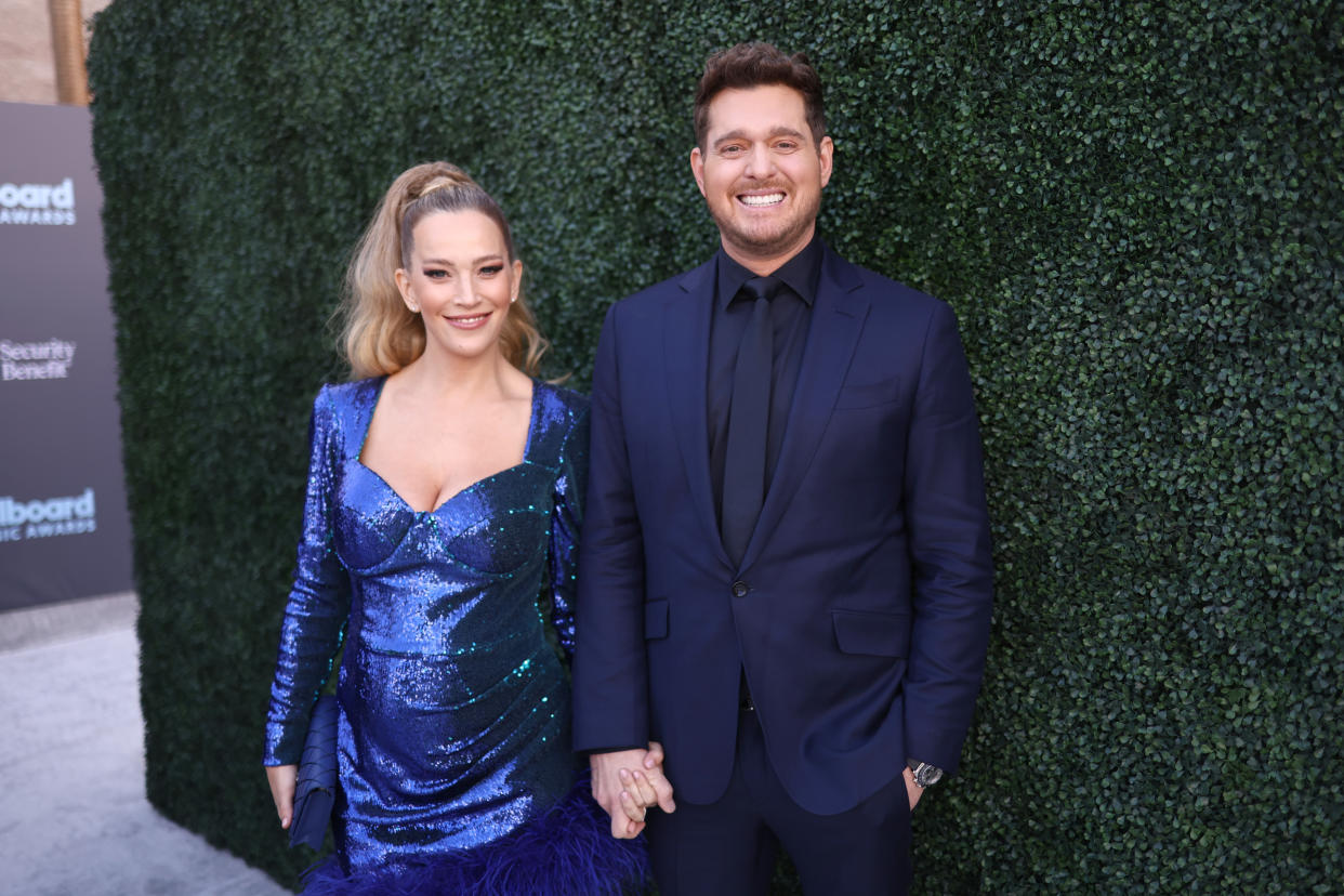 LAS VEGAS, NEVADA - MAY 15: (L-R) Luisana Lopilato and Michael Bublé attend the 2022 Billboard Music Awards at MGM Grand Garden Arena on May 15, 2022 in Las Vegas, Nevada. (Photo by Matt Winkelmeyer/Getty Images for MRC)