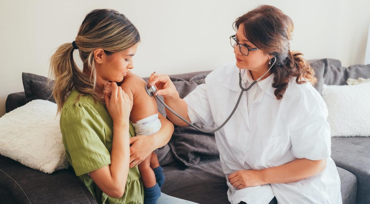 Human metapneumovirus, or HMPV, peaks in North America from February to May, just on the heels of flu season. <a href="https://www.gettyimages.com/detail/photo/doctor-visiting-young-mother-at-home-for-routine-royalty-free-image/1471832871?phrase=children%20lung%20infection&adppopup=true" rel="nofollow noopener" target="_blank" data-ylk="slk:martin-dm/E+ via Getty Images;elm:context_link;itc:0;sec:content-canvas" class="link ">martin-dm/E+ via Getty Images</a>