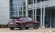 <p>New bushings and adaptive dampers on all Nautilus models aim to improve ride comfort. Reserve and Black Label trim levels also get selectable driving modes-Comfort, Normal, and Sport-which alter the damping and the steering weight.</p>