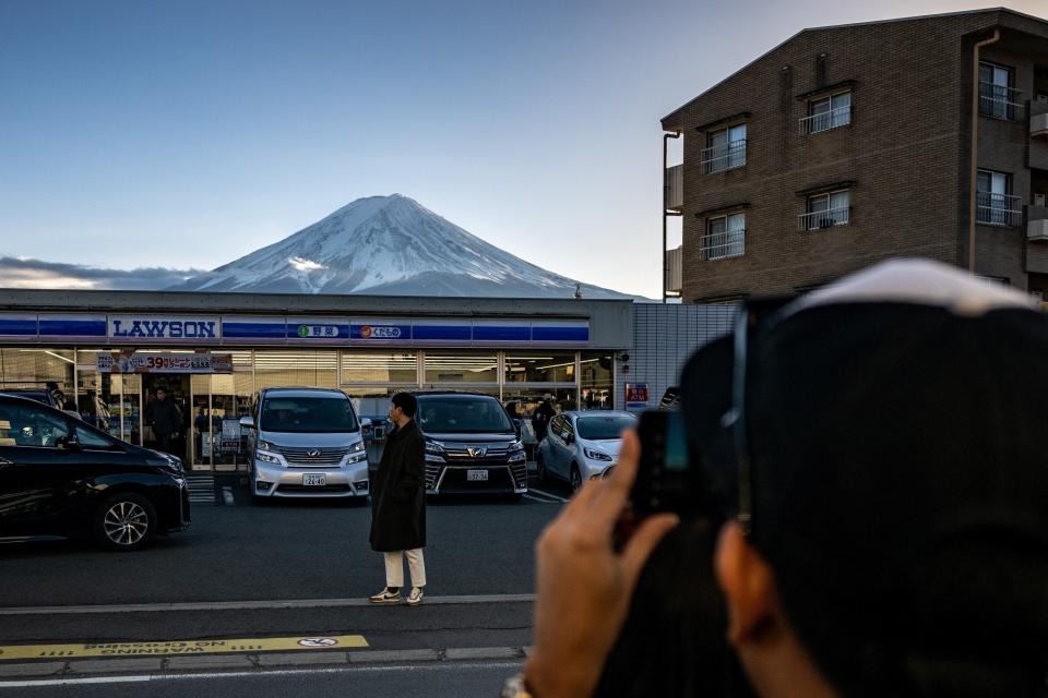 Picture of Mount Fuji from Fujikawaguchiko in Japan.