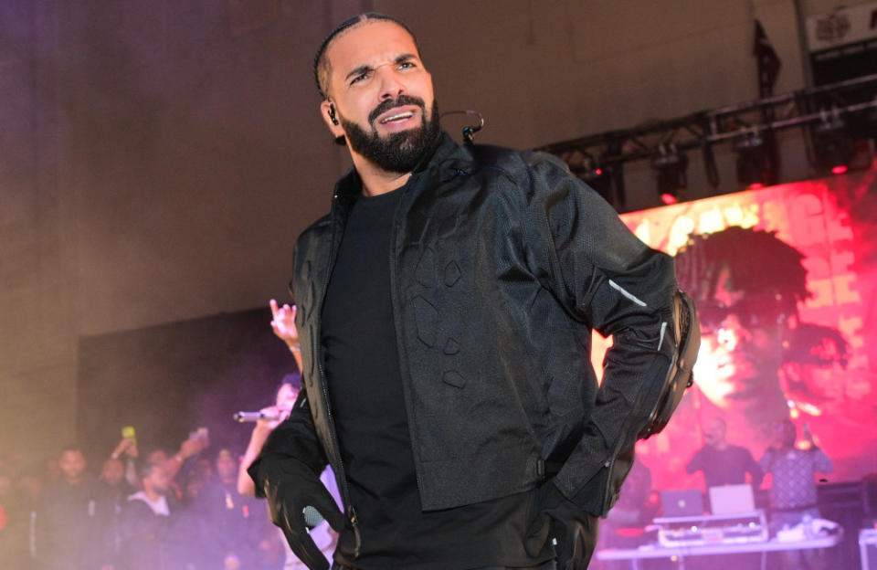 Drake stopped his gig on Sunday night after an ‘over-hyped’ fan fell from a balcony into a bunch of New York Giants players credit:Bang Showbiz