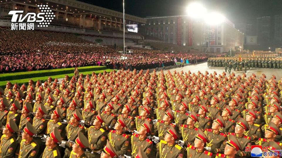 朝鮮人民革命軍創建90周年閱兵儀式。（圖／達志影像美聯社）