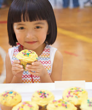 Do I Have to Bring Anything to a Playdate? Sometimes Moms Show Up with Cookies