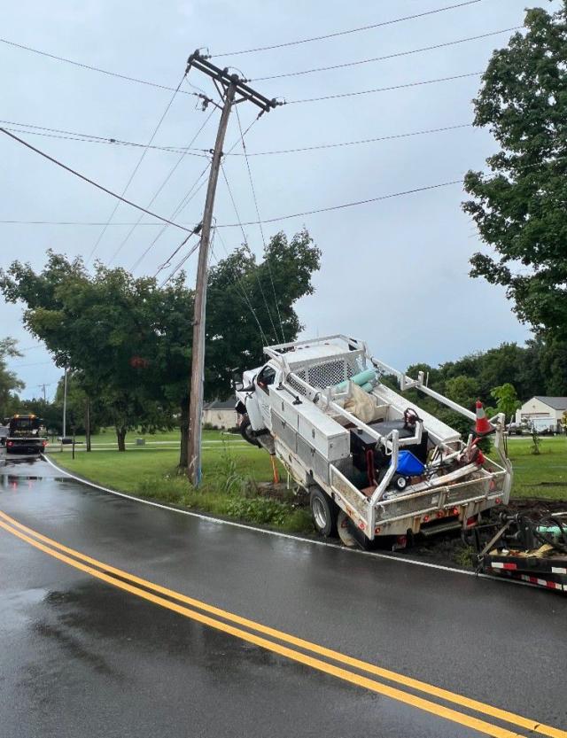 AES: Power restored after gusty winds knocked out power in Miami