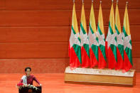 Myanmar State Counselor Aung San Suu Kyi delivers a speech to the nation over Rakhine and Rohingya situation, in Naypyitaw, Myanmar September 19, 2017. REUTERS/Soe Zeya Tun