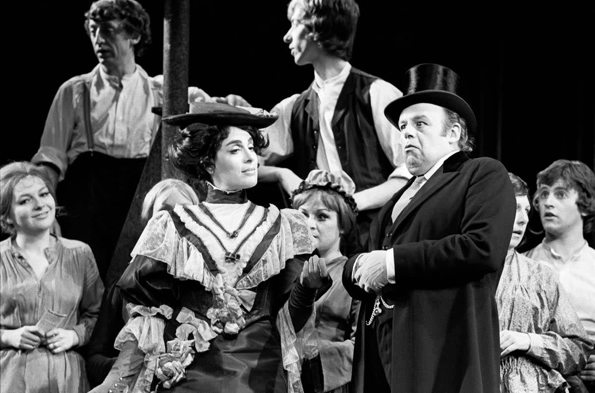 Eleanor Bron (the Countess of Chell) and Savident (as Mr Duncalf) in ‘The Card’ at the Queen’s Theatre in London’s West End in 1973 (Alamy)