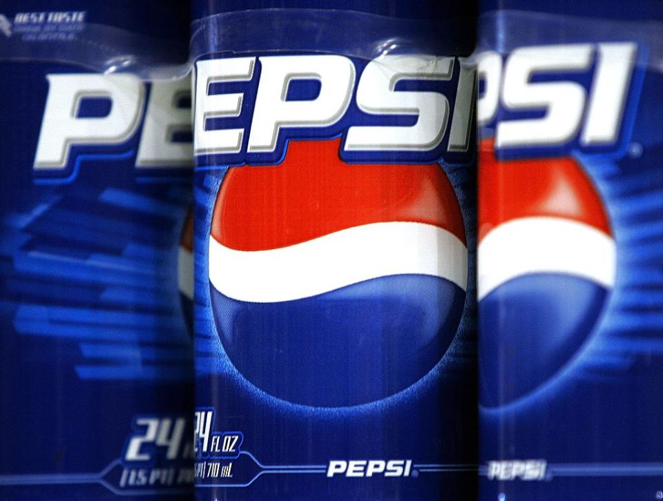 Pepsi möchte Wasser der Marke Aquafina künftig auch in Dosen anbieten. (Bild: Getty Images)